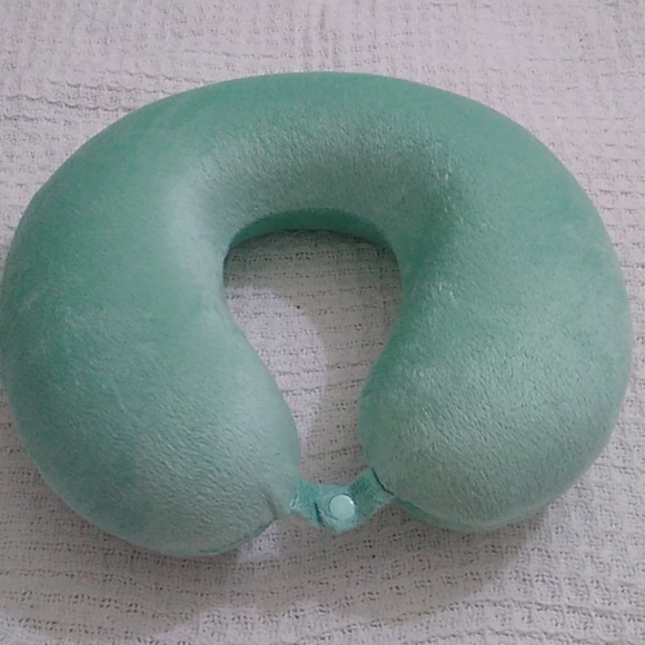 Rampage Neck pillow - Picture 1 of 4